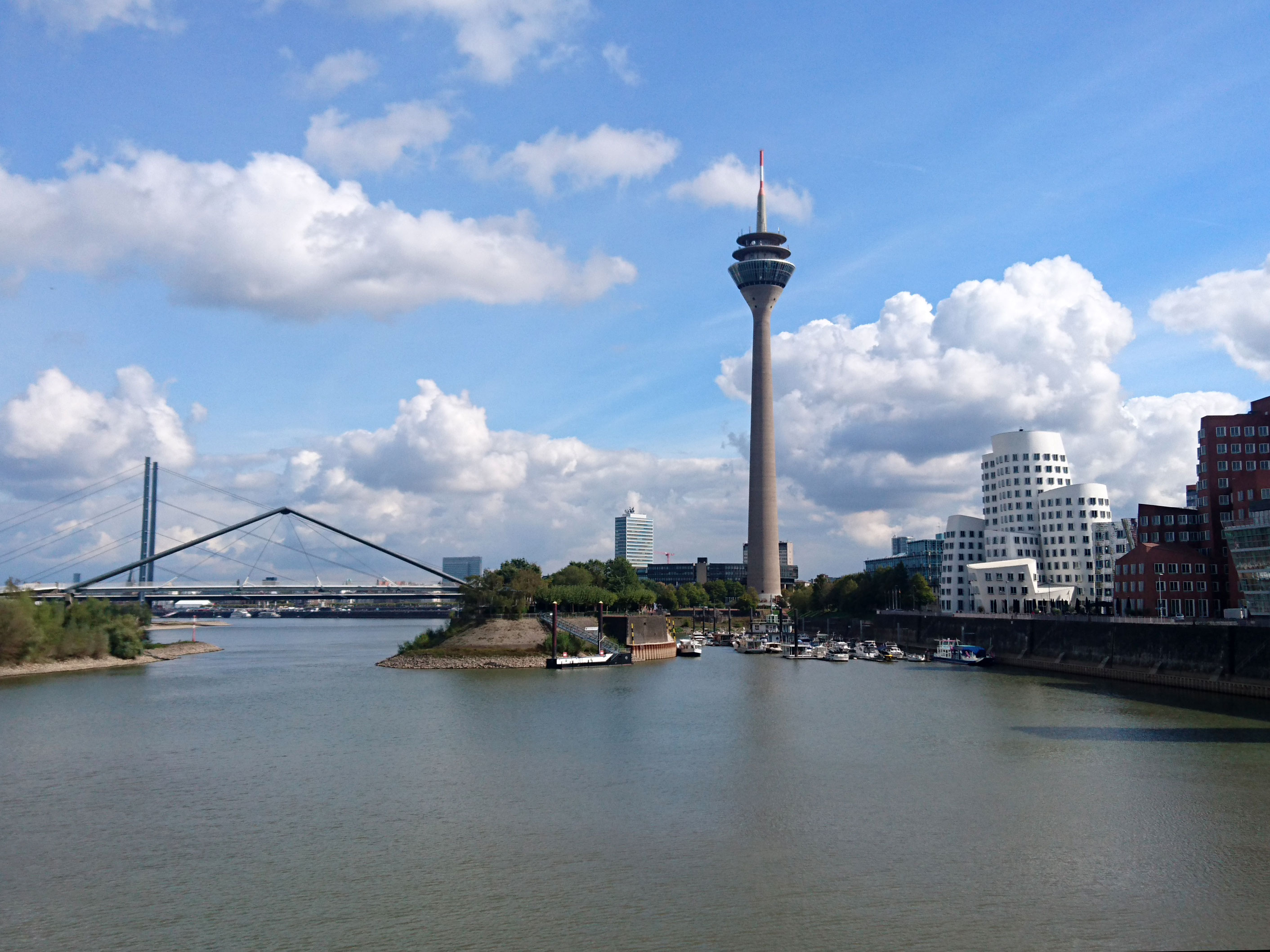 Düsseldorf: the destination for a weekend burgundy enjoyment